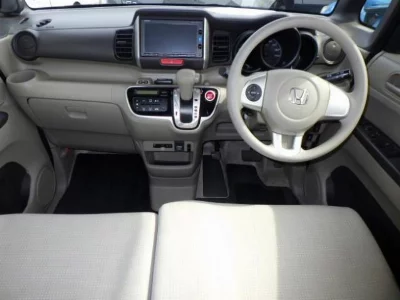 HONDA N BOX +