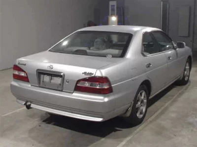 Nissan Laurel