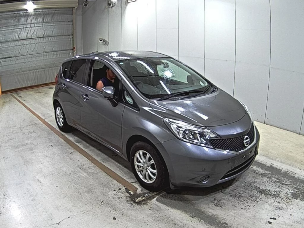 Nissan Note  с аукциона в Японии
