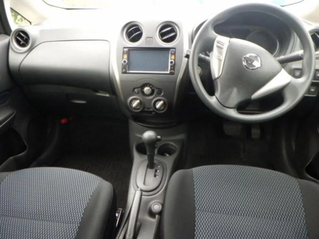 Nissan Note  с аукциона в Японии