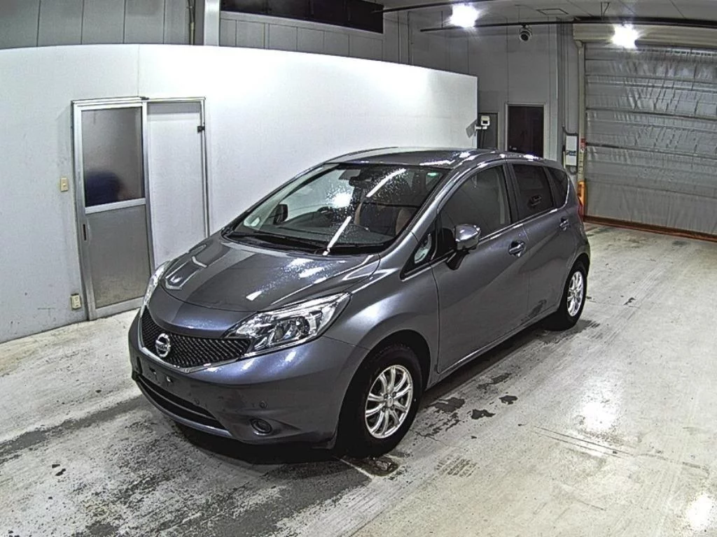 Nissan Note  с аукциона в Японии