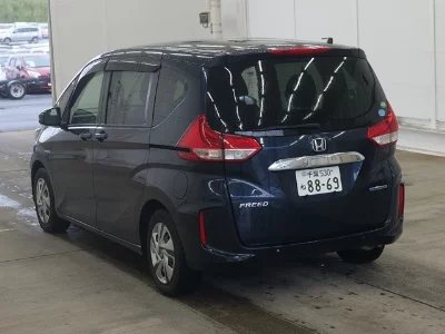 HONDA FREED HYBRID
