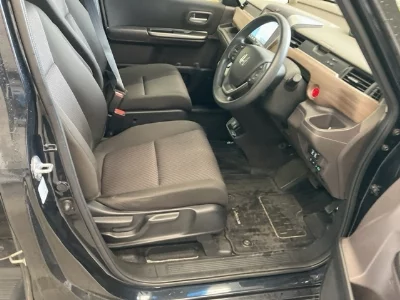 HONDA FREED HYBRID