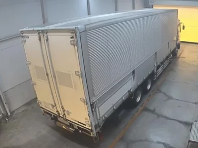 MITSUBISHI FUSO