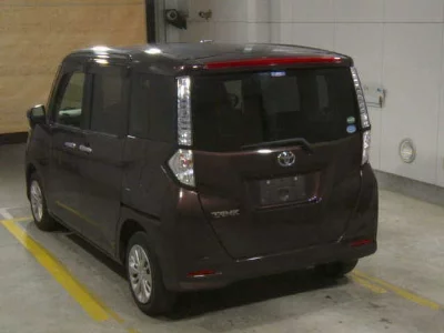 TOYOTA TANK