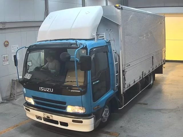 Isuzu Forward  с аукциона в Японии