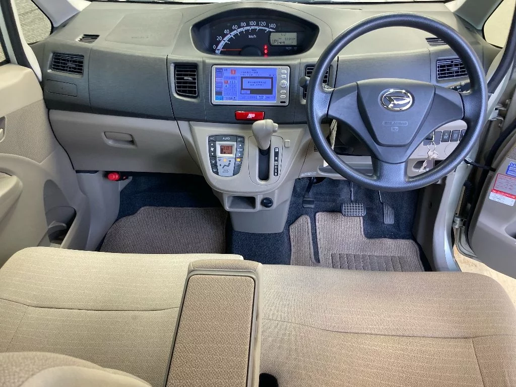 Daihatsu Move  с аукциона в Японии