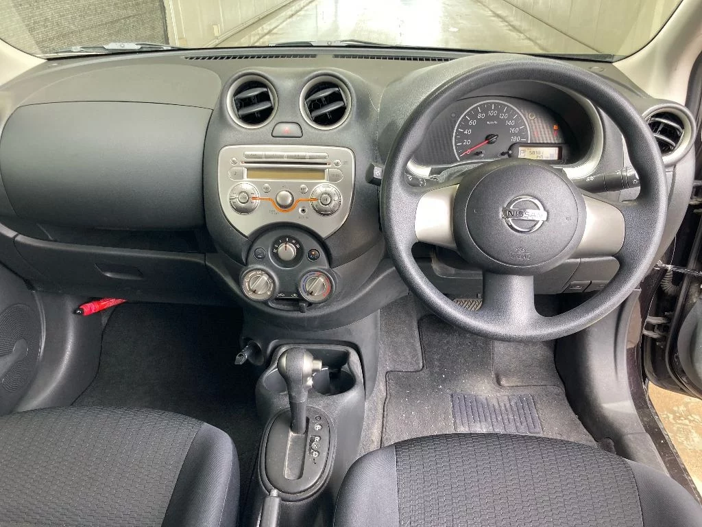 Nissan March  с аукциона в Японии
