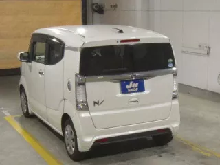 Honda N-Box Slash