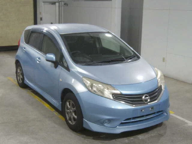 Nissan Note  с аукциона в Японии