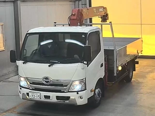 Hino Dutro  с аукциона в Японии