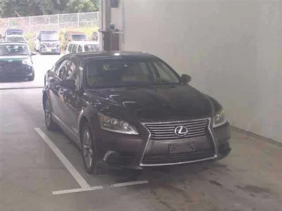 Lexus LS600h