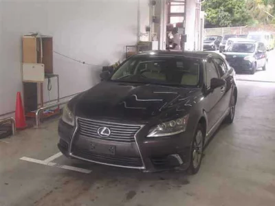 Lexus LS600h