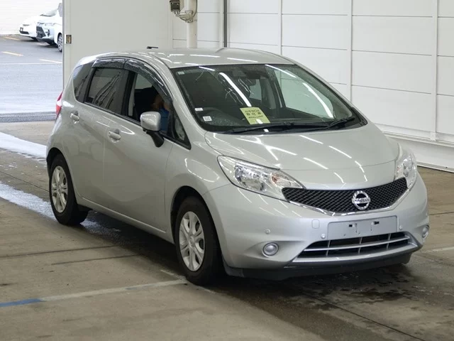Nissan Note  с аукциона в Японии