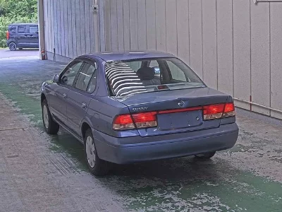 Nissan Sunny
