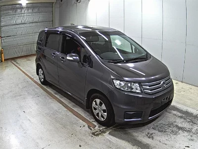 Honda Freed Spike