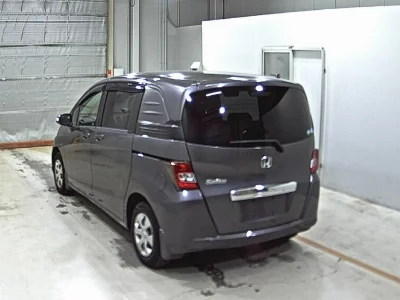 Honda Freed Spike