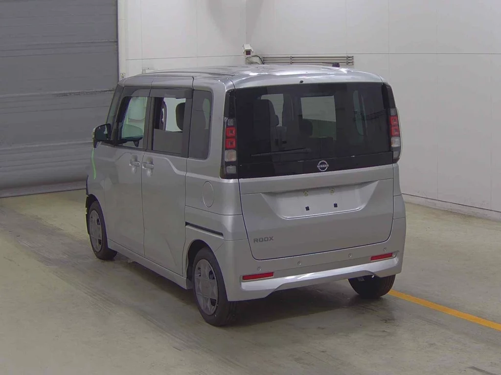 Nissan Roox  с аукциона в Японии