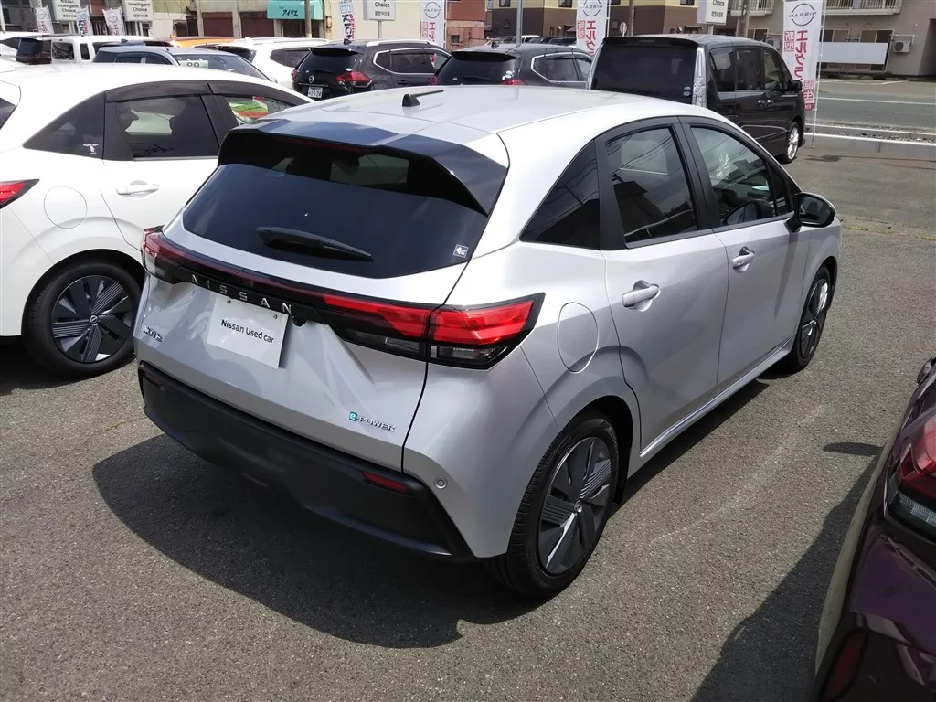 Nissan Note  с аукциона в Японии