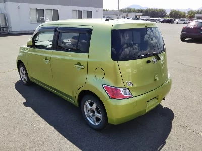 Toyota bB
