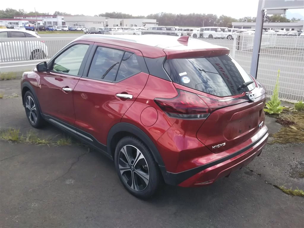 Nissan Kicks  с аукциона в Японии