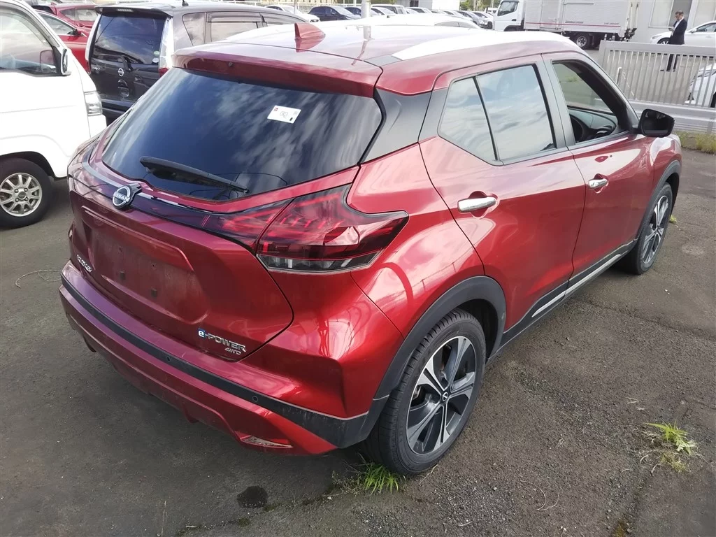 Nissan Kicks  с аукциона в Японии