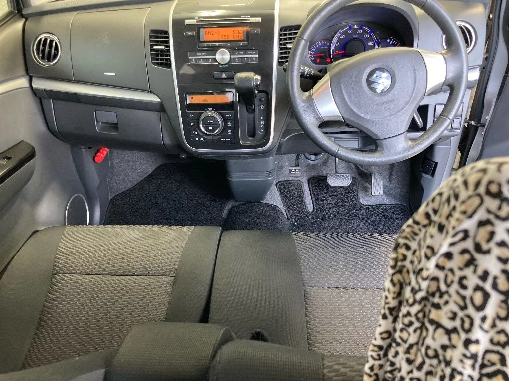 Subaru R2  с аукциона в Японии