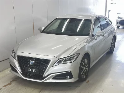 Toyota CROWN HYBRID