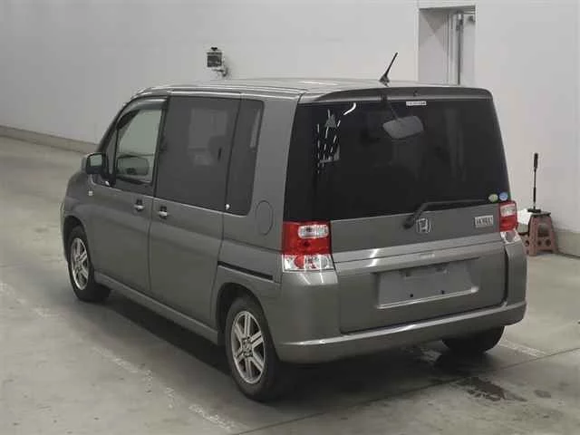 Honda Mobilio  с аукциона в Японии
