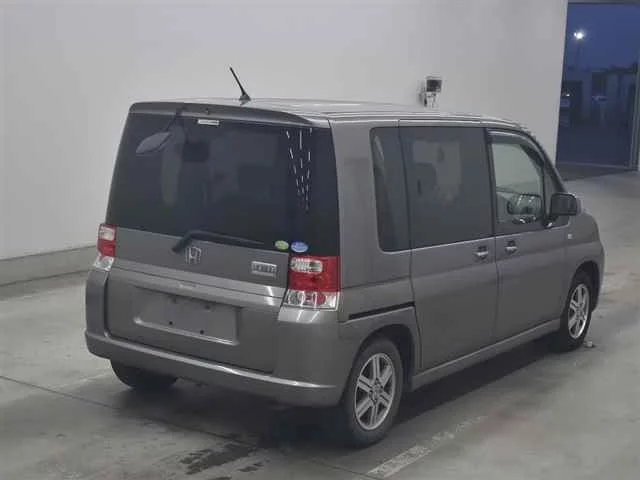 Honda Mobilio  с аукциона в Японии