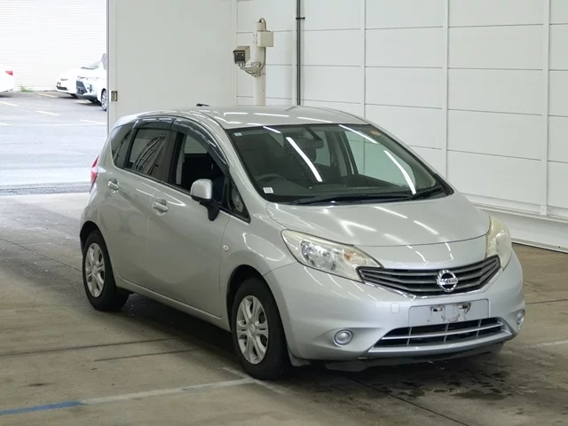 Nissan Note  с аукциона в Японии