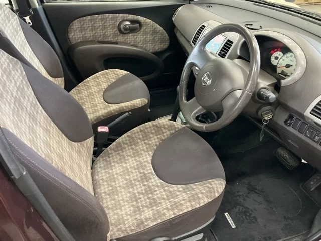 Nissan March  с аукциона в Японии