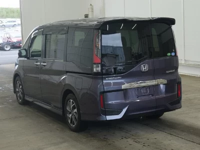Honda STEPWGN SPADA