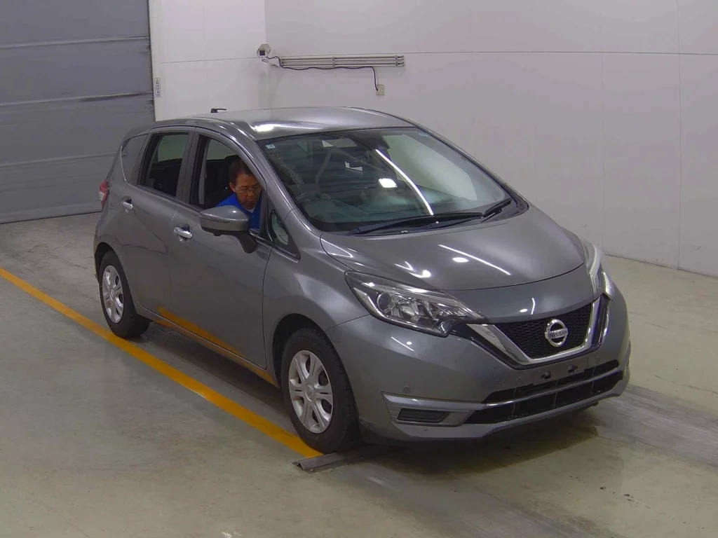 Nissan Note  с аукциона в Японии