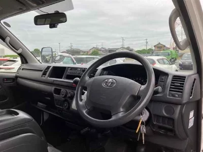 Toyota HIACE WAGON