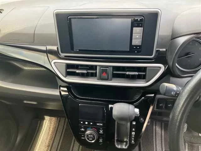 Daihatsu Cast Activa  с аукциона в Японии