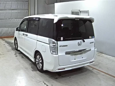 Honda STEPWGN SPADA