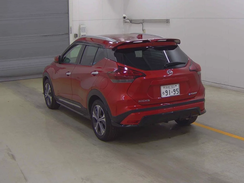 Nissan Kicks  с аукциона в Японии