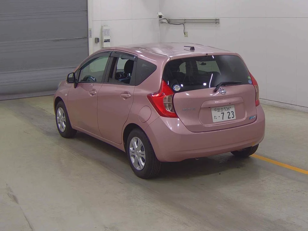 Nissan Note  с аукциона в Японии