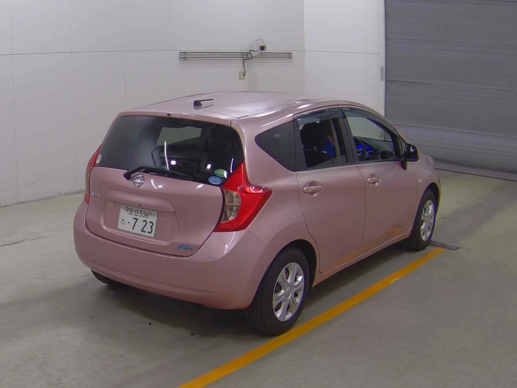 Nissan Note  с аукциона в Японии