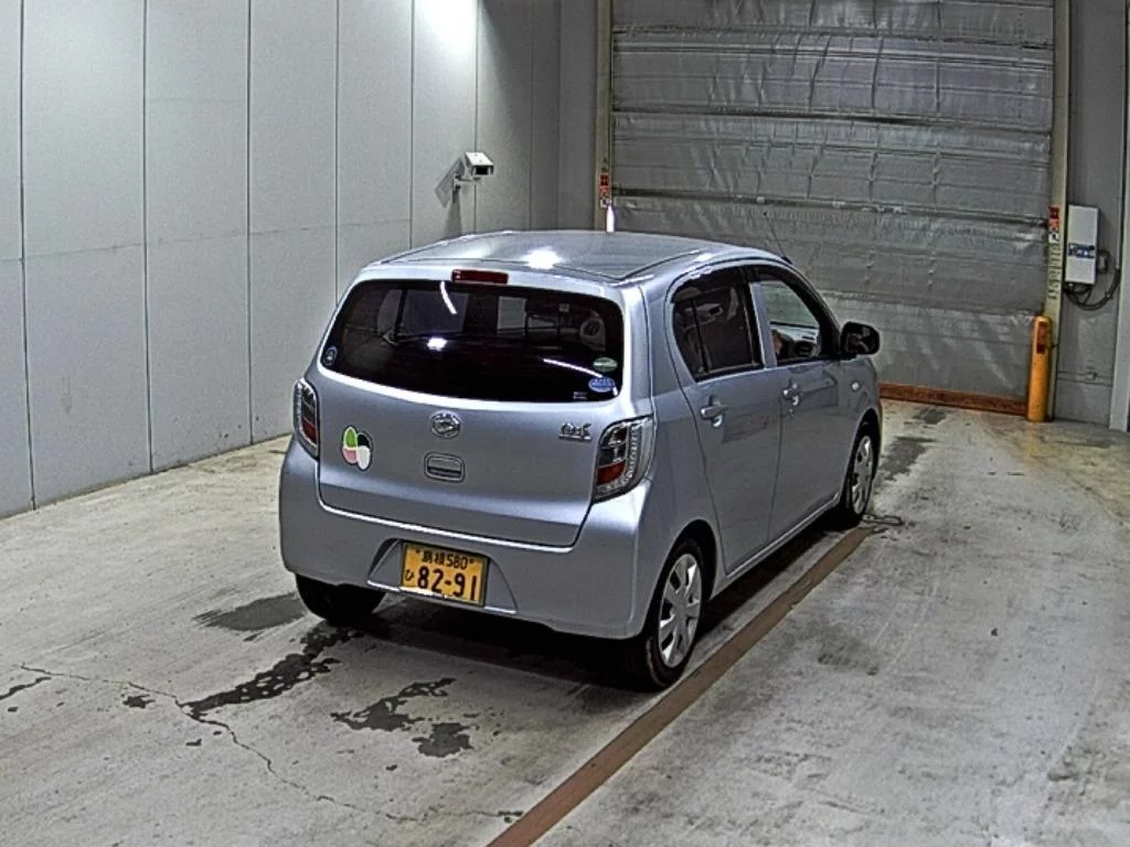 Daihatsu Mira e:S  с аукциона в Японии