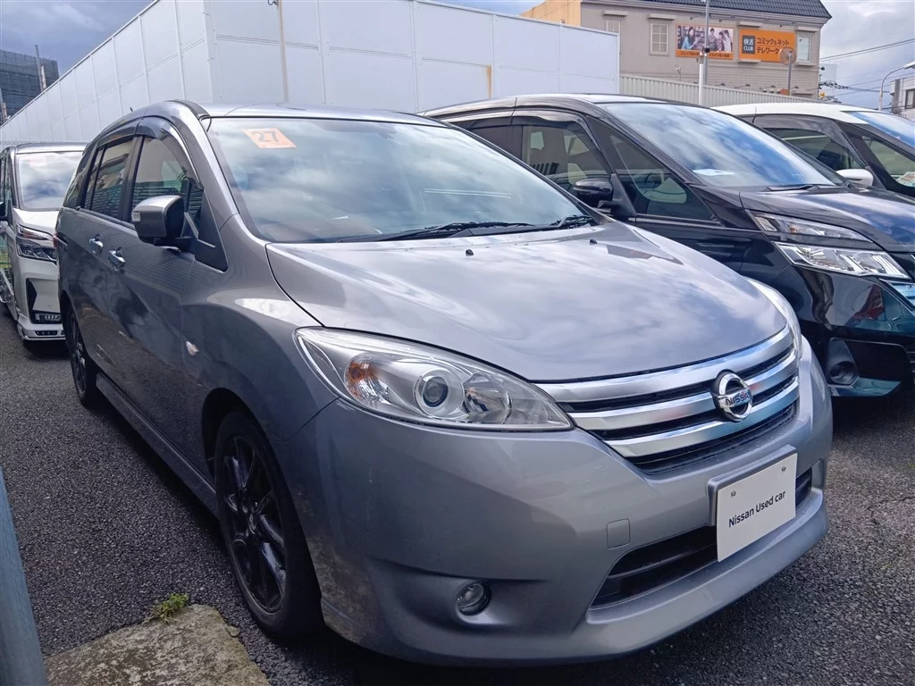 Nissan Lafesta  с аукциона в Японии