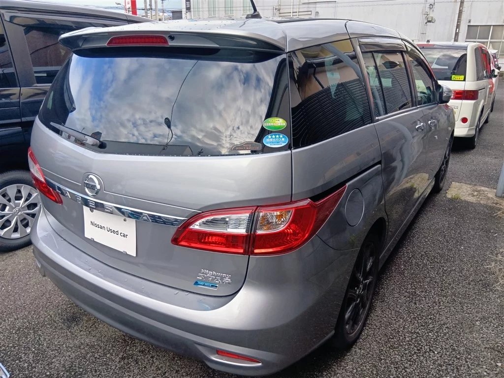 Nissan Lafesta  с аукциона в Японии
