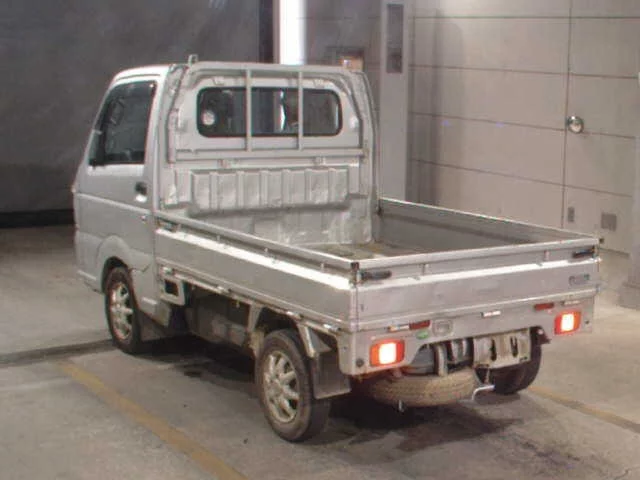 Suzuki CARRY  с аукциона в Японии