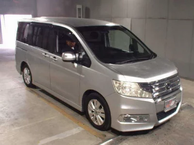 Honda STEPWGN SPADA