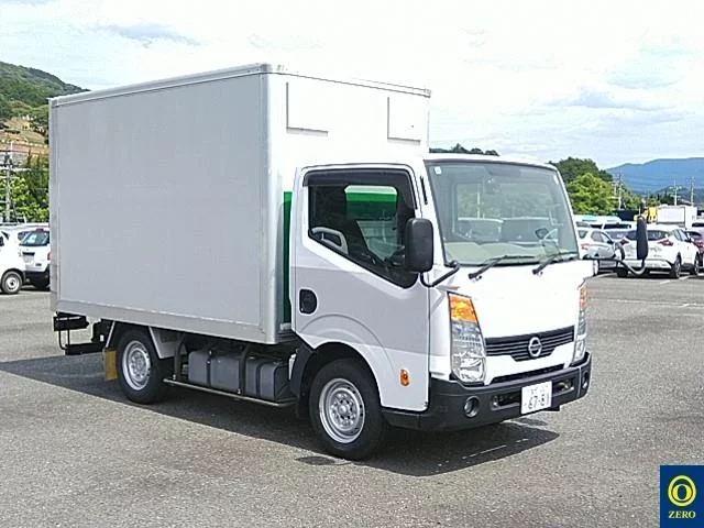 Nissan Atlas  с аукциона в Японии
