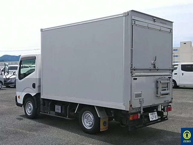 Nissan Atlas  с аукциона в Японии