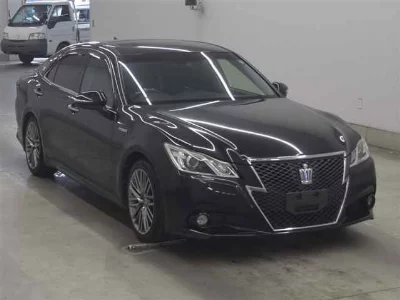 Toyota CROWN HYBRID