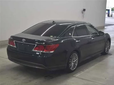 Toyota CROWN HYBRID