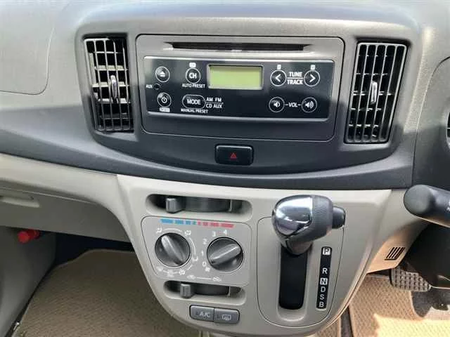 Daihatsu Mira e:S  с аукциона в Японии
